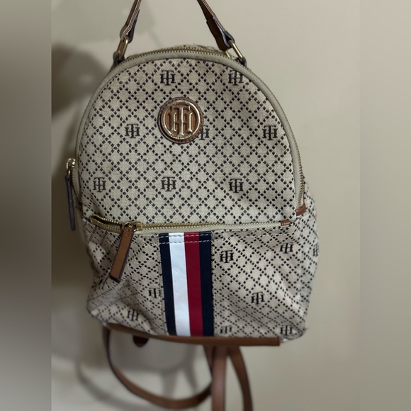 Tommy Hilfiger original mini backpack - Picture 9 of 11